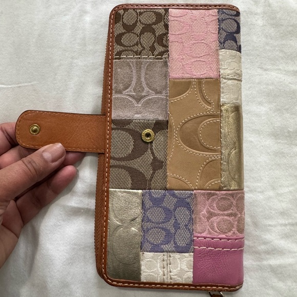 Coach Wallet - Picture 3 of 7